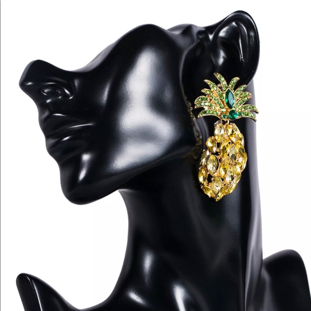 Pineapple 🍍 Paradise Dazzling Dangle Earrings, Betsey Johnson, Crystals, Bling